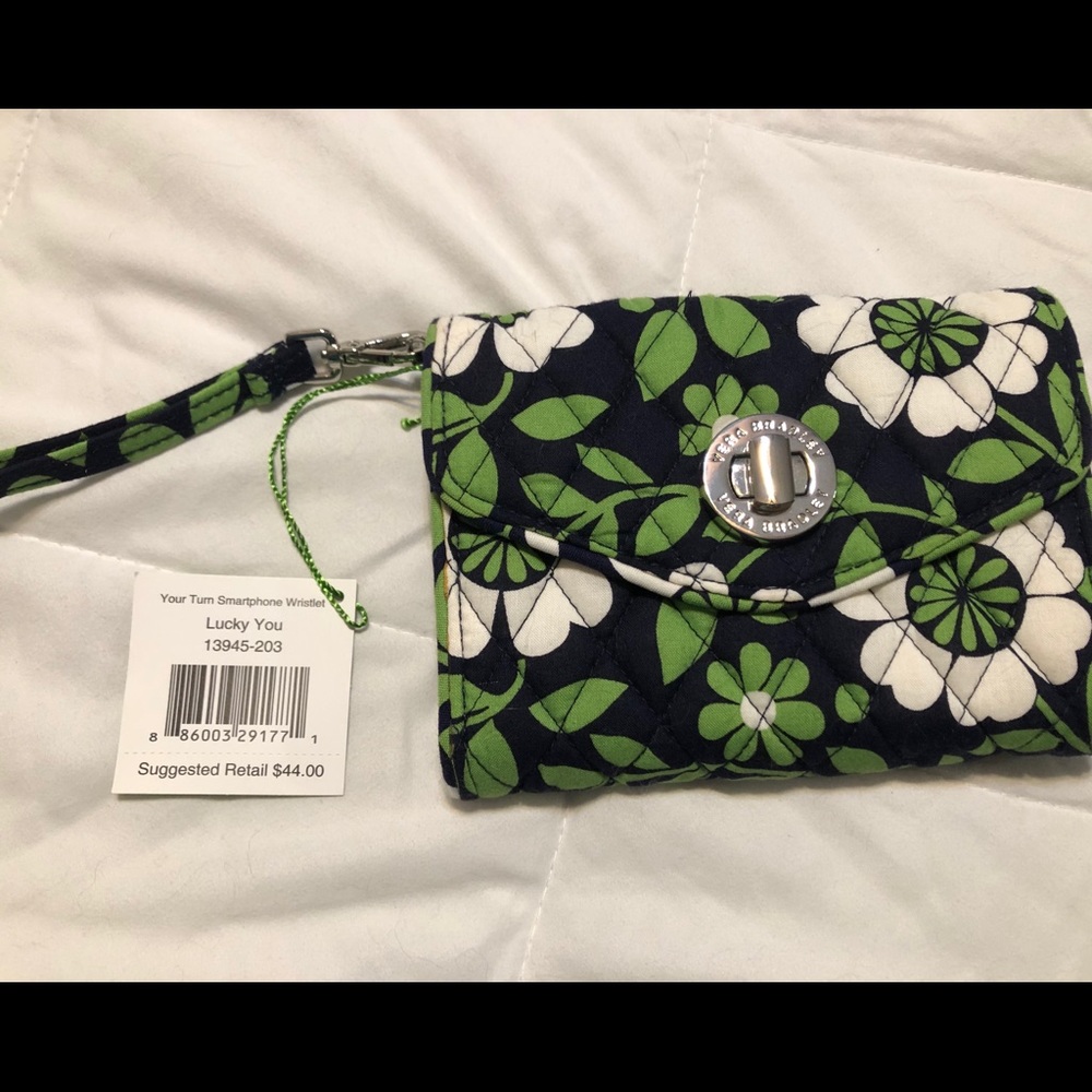 NWT Vera Bradley Your Turn Smartphone Wristlet